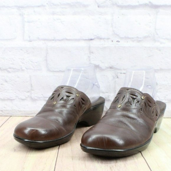 Clarks Bendables Brown Leather Slip On Mule Clogs Shoes Size 8.5 M - Picture 2 of 9